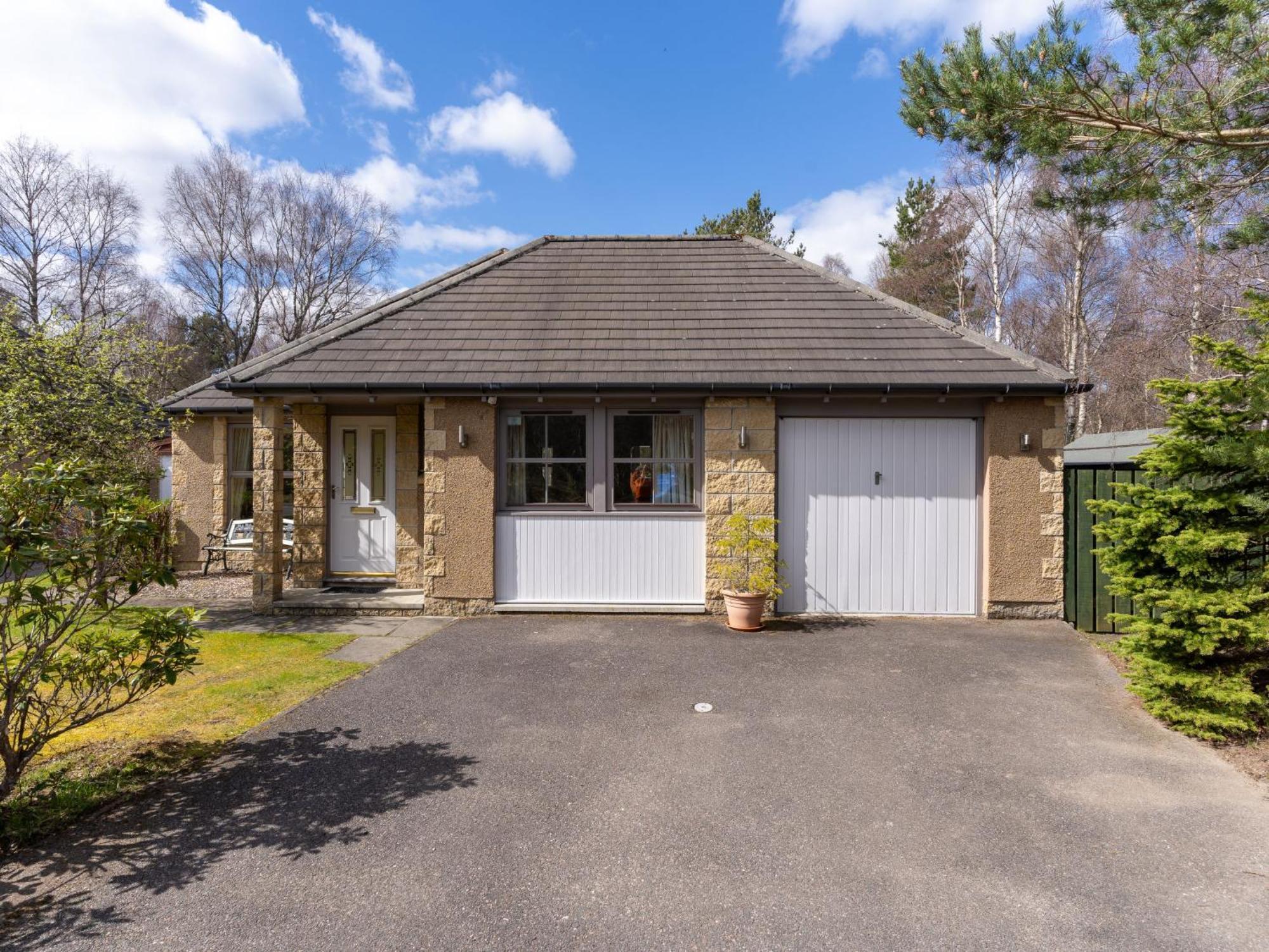 Holiday Home Falcon Lodge By Interhome Aviemore Kültér fotó